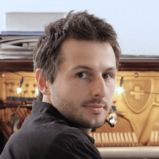 Artemi KlavierKranich